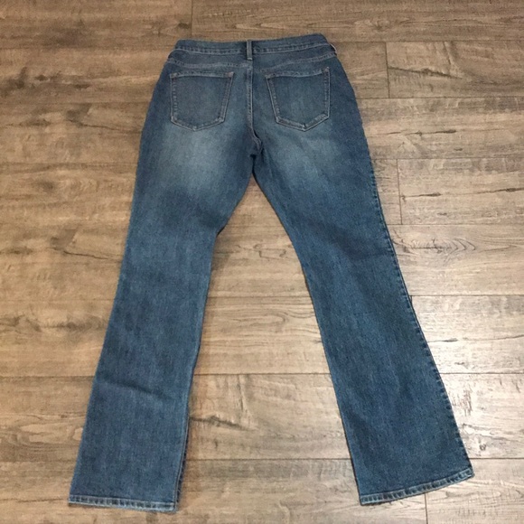 Blue wash Old Navy jeans - Picture 2 of 3